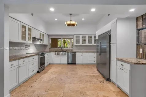 7405 SW 79th Court Miami FL 33143