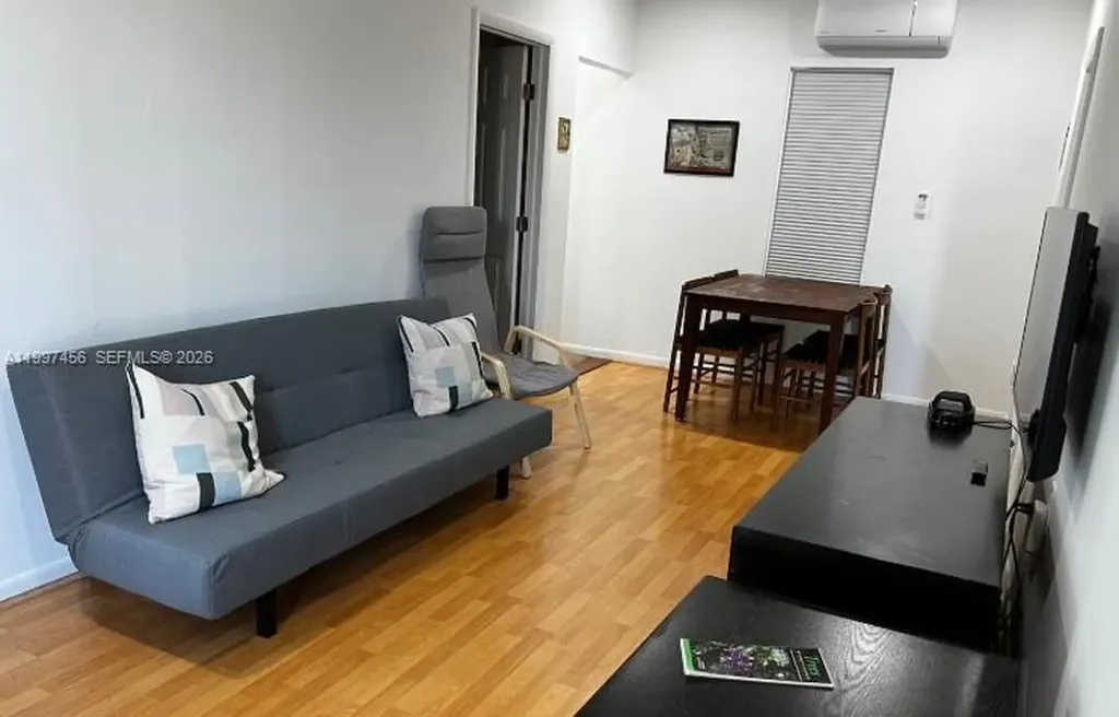 2160 SW 17th Street Miami FL 33145
