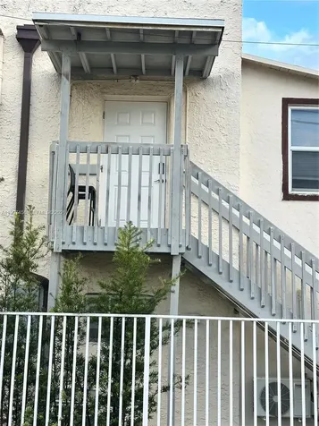 2160 SW 17th Street Miami FL 33145