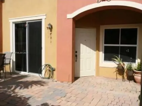 962 SW 143rd Avenue Pembroke Pines FL 33027