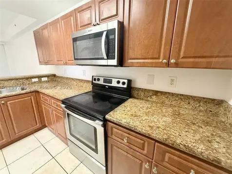 962 SW 143rd Avenue Pembroke Pines FL 33027