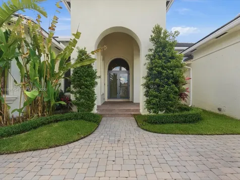 770 Leigh Palm Avenue Plantation FL 33324