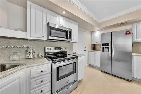 3111 N Ocean Drive Hollywood FL 33019