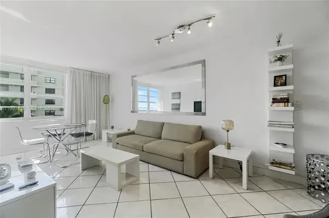 100 Lincoln Road Miami Beach FL 33139
