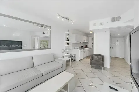 100 Lincoln Road Miami Beach FL 33139