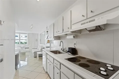 100 Lincoln Road Miami Beach FL 33139