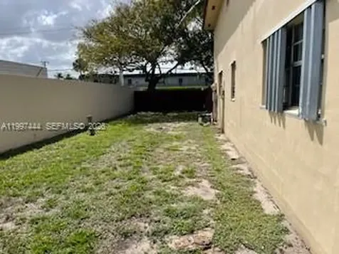 4167 SW 66th Way Davie FL 33314