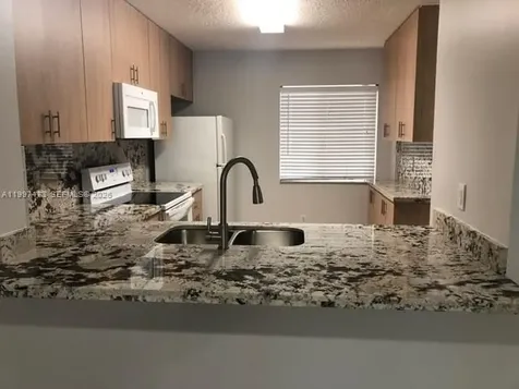 Pembroke Pines FL 33029