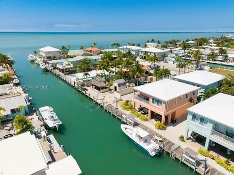 11284 3rd Avenue Ocean Marathon FL 33050