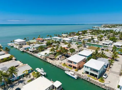 11284 3rd Avenue Ocean Marathon FL 33050