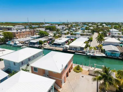11284 3rd Avenue Ocean Marathon FL 33050