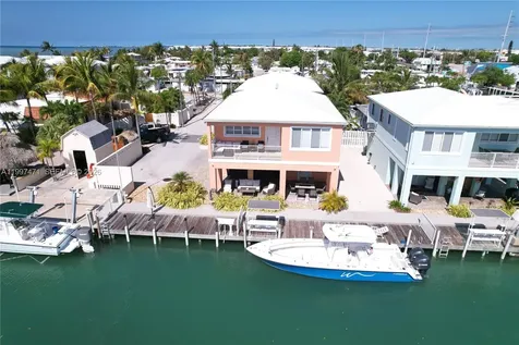 11284 3rd Avenue Ocean Marathon FL 33050