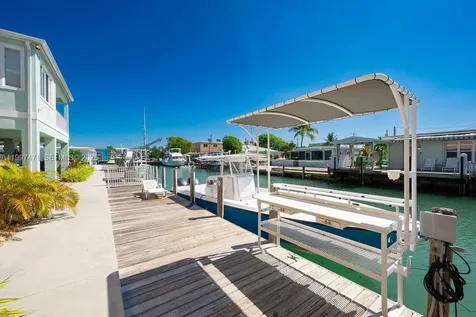 11284 3rd Avenue Ocean Marathon FL 33050