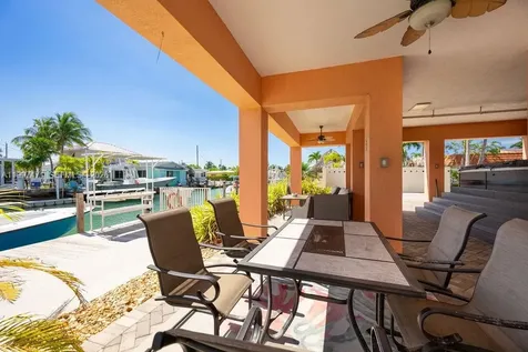 11284 3rd Avenue Ocean Marathon FL 33050
