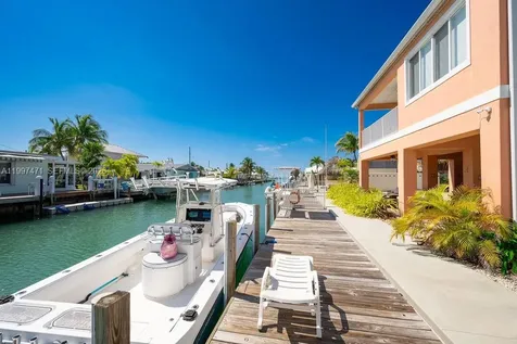 11284 3rd Avenue Ocean Marathon FL 33050