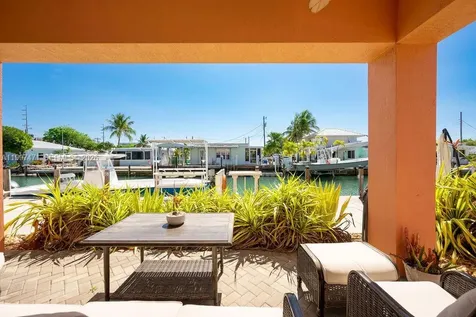 11284 3rd Avenue Ocean Marathon FL 33050