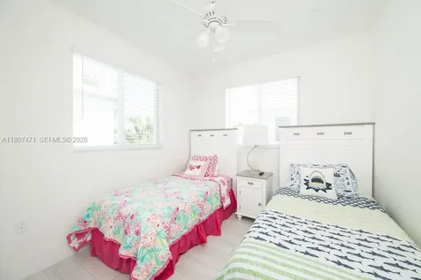 11284 3rd Avenue Ocean Marathon FL 33050