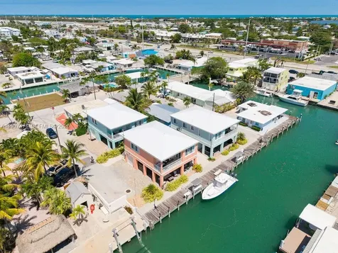 11284 3rd Avenue Ocean Marathon FL 33050