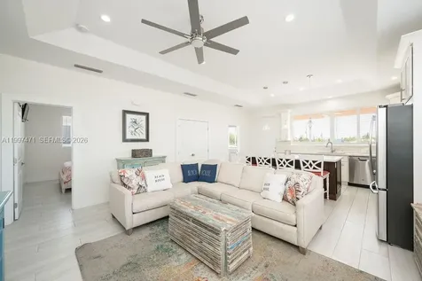 11284 3rd Avenue Ocean Marathon FL 33050