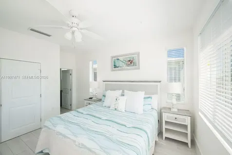 11284 3rd Avenue Ocean Marathon FL 33050