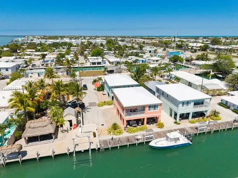 11284 3rd Avenue Ocean Marathon FL 33050