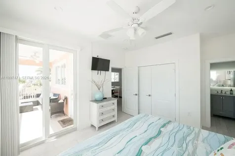 11284 3rd Avenue Ocean Marathon FL 33050