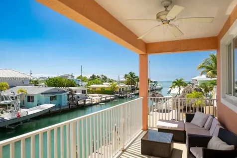 11284 3rd Avenue Ocean Marathon FL 33050