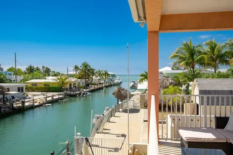 11284 3rd Avenue Ocean Marathon FL 33050
