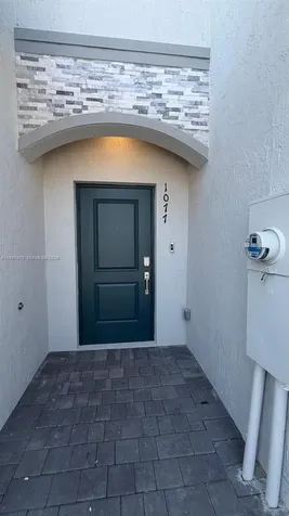 1077 SE 2nd Terrace Florida City FL 33034