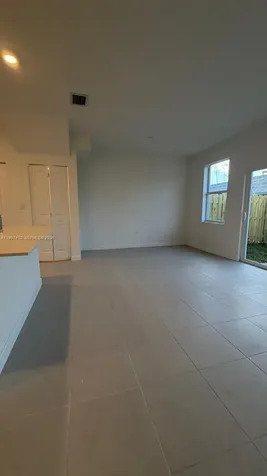 1077 SE 2nd Terrace Florida City FL 33034