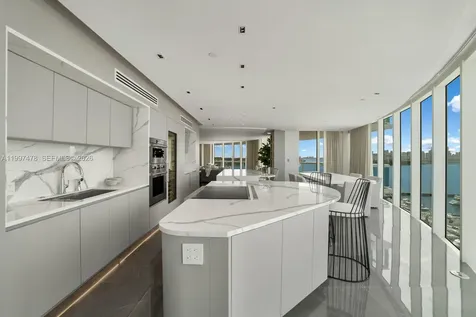 1000 S Pointe Drive Miami Beach FL 33139