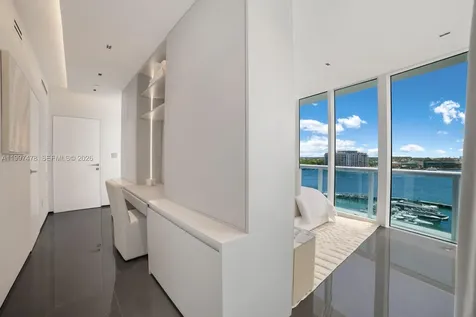 1000 S Pointe Drive Miami Beach FL 33139
