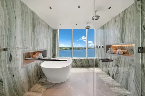 1000 S Pointe Drive Miami Beach FL 33139
