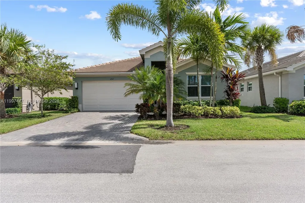 11917 SW Jasper Lake Way Port St. Lucie FL 34987