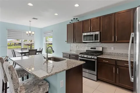 11917 SW Jasper Lake Way Port St. Lucie FL 34987