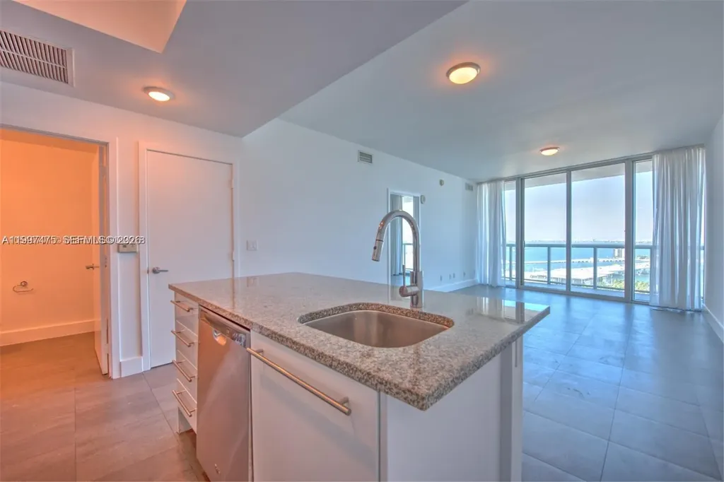 888 Biscayne Boulevard Miami FL 33132