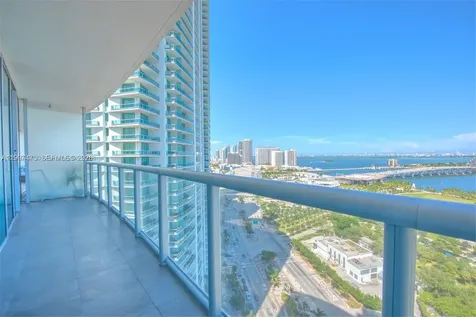 888 Biscayne Boulevard Miami FL 33132
