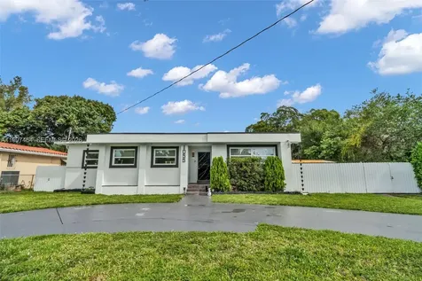1055 NE 144th Street North Miami FL 33161