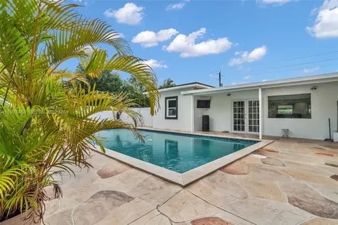 1055 NE 144th Street North Miami FL 33161