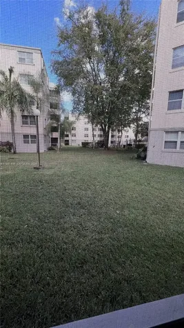 8215 Lake Drive Doral FL 33166