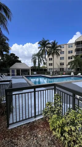 8215 Lake Drive Doral FL 33166