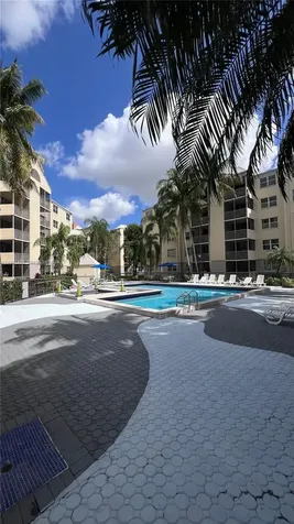 8215 Lake Drive Doral FL 33166