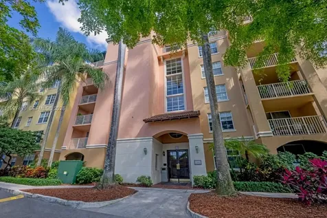 19701 E Country Club Drive Aventura FL 33180