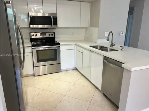 19701 E Country Club Drive Aventura FL 33180