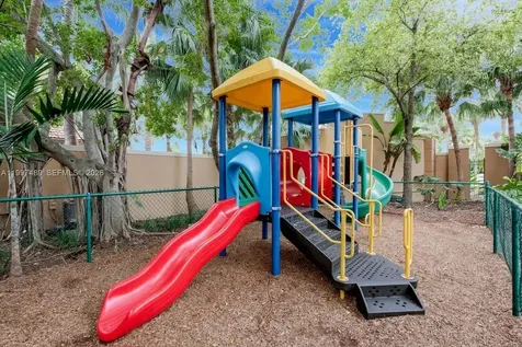19701 E Country Club Drive Aventura FL 33180