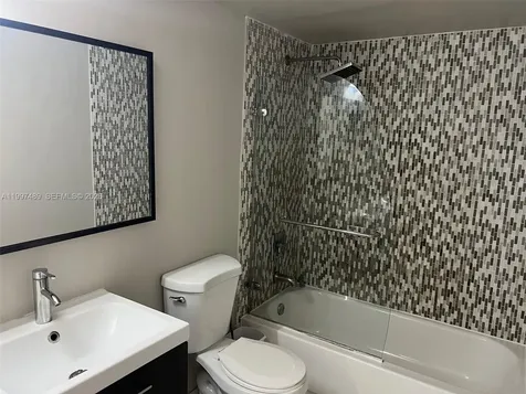 19701 E Country Club Drive Aventura FL 33180