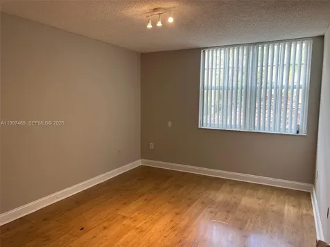 19701 E Country Club Drive Aventura FL 33180