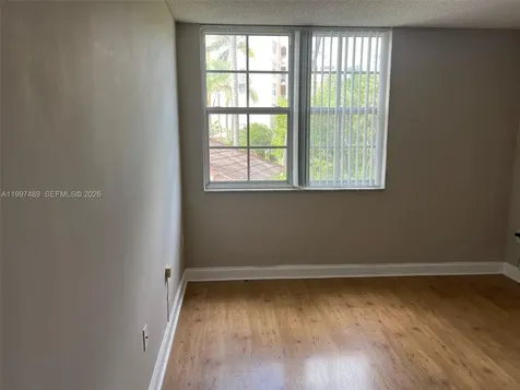 19701 E Country Club Drive Aventura FL 33180