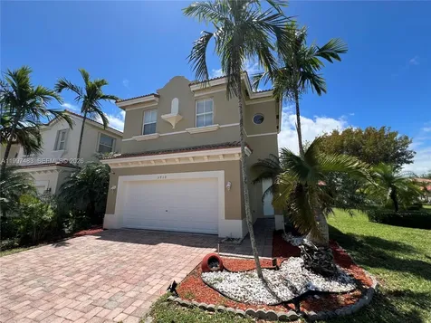 3910 NE 13th Drive Homestead FL 33033