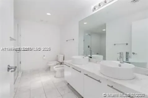 888 Biscayne Boulevard Miami FL 33132
